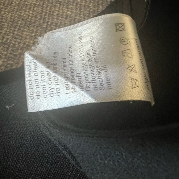 Akris Punto size 10 black wool pants - Picture 3 of 10